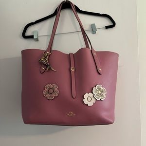 Coach market tote